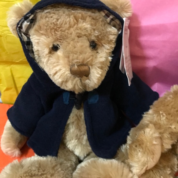 Two Burberry teddy bears year 2006 2009 - Picture 11 of 16